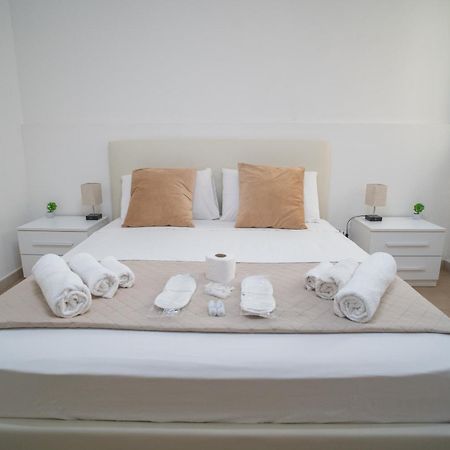 Whitehouse Bed & Breakfast Lecce Dış mekan fotoğraf