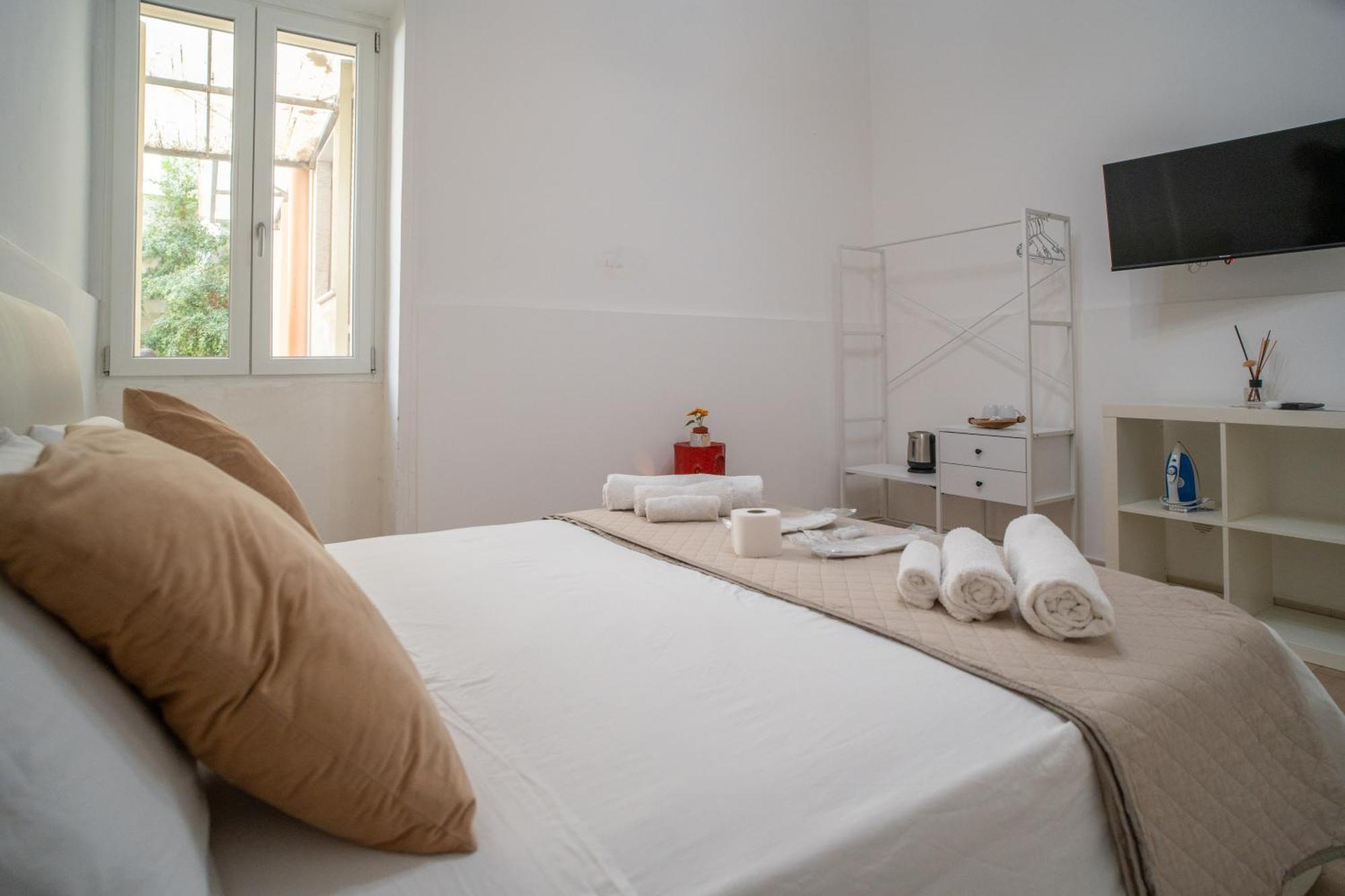Whitehouse Bed & Breakfast Lecce Dış mekan fotoğraf