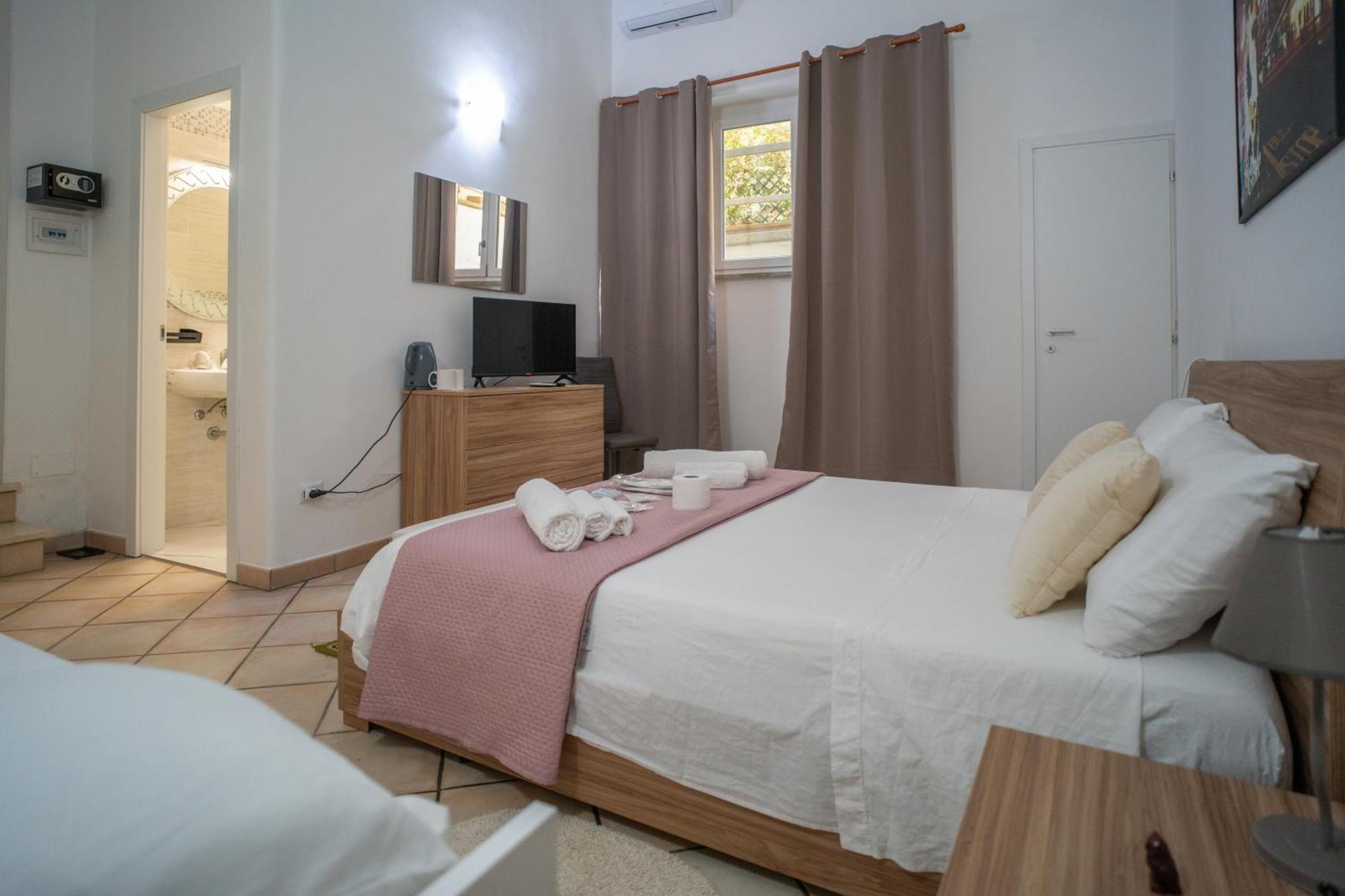 Whitehouse Bed & Breakfast Lecce Dış mekan fotoğraf