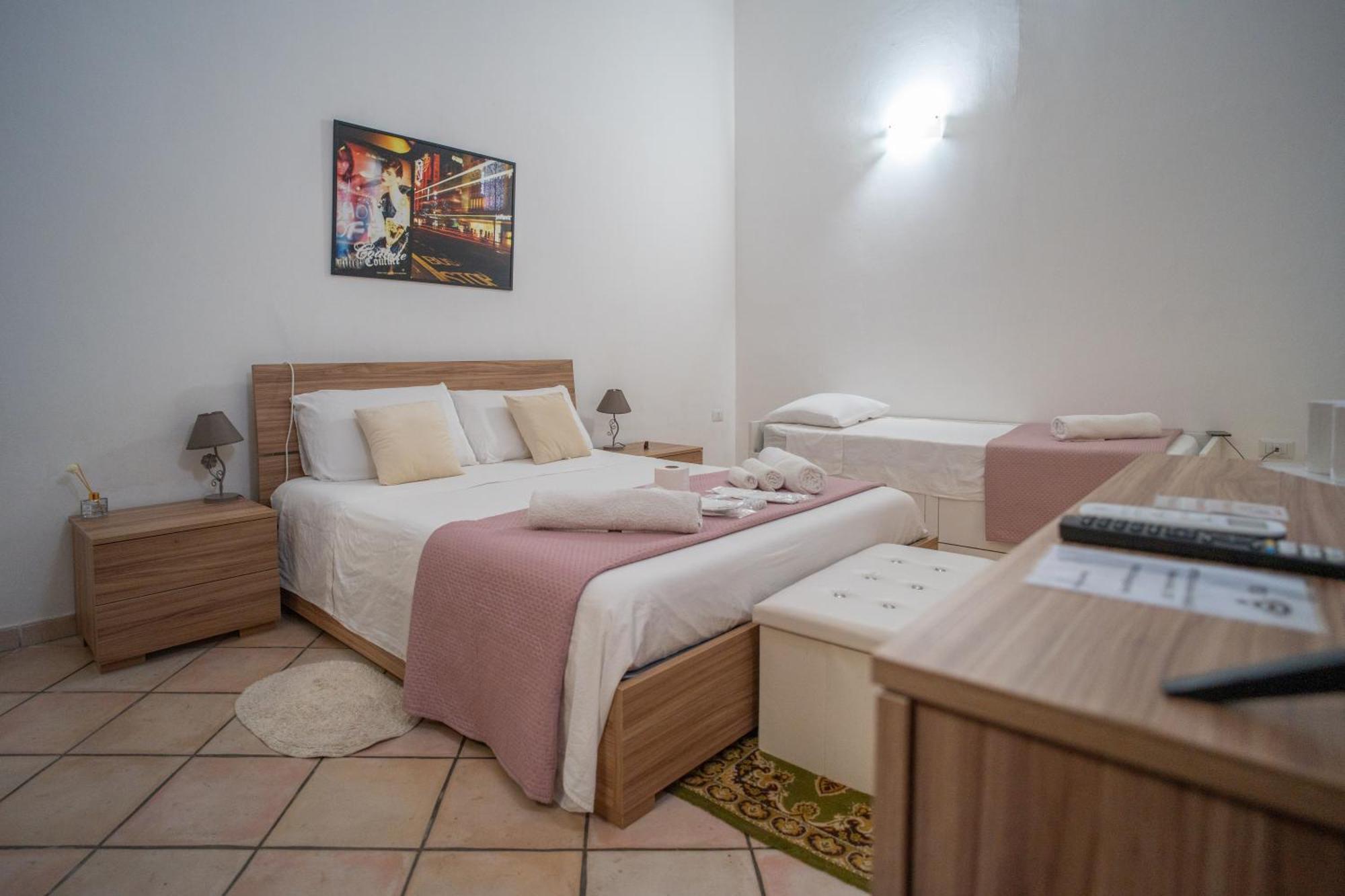 Whitehouse Bed & Breakfast Lecce Dış mekan fotoğraf