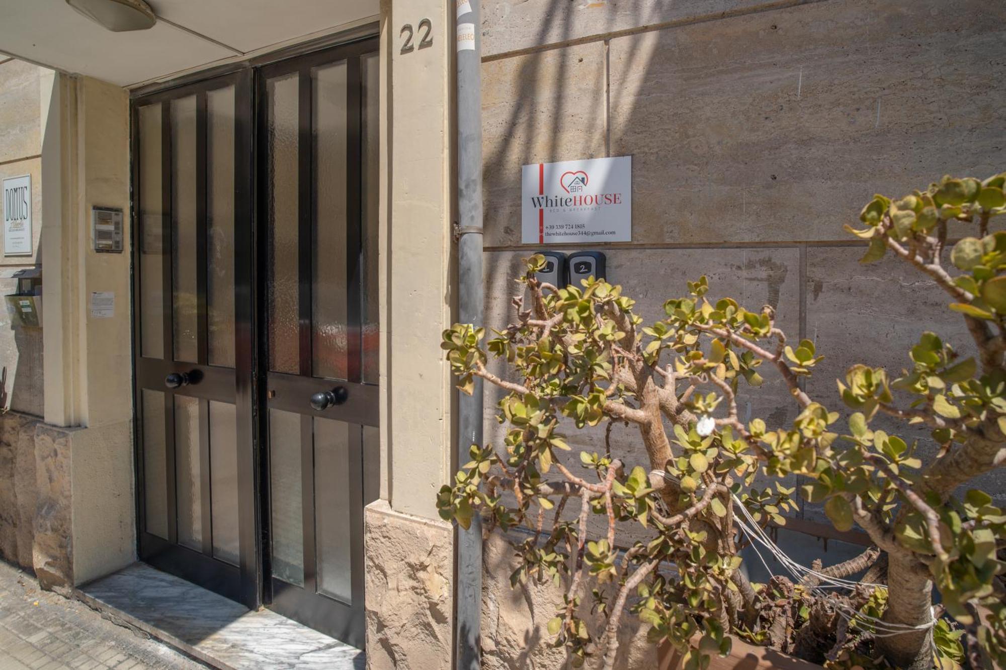 Whitehouse Bed & Breakfast Lecce Dış mekan fotoğraf