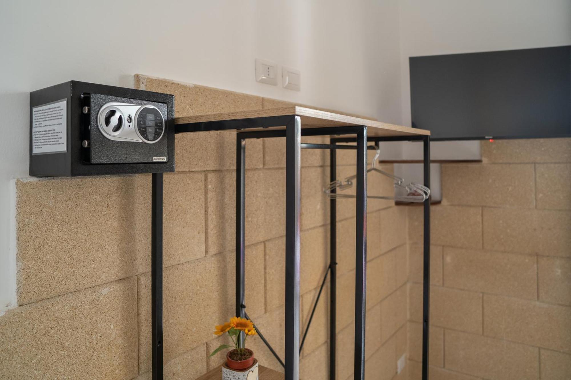 Whitehouse Bed & Breakfast Lecce Dış mekan fotoğraf